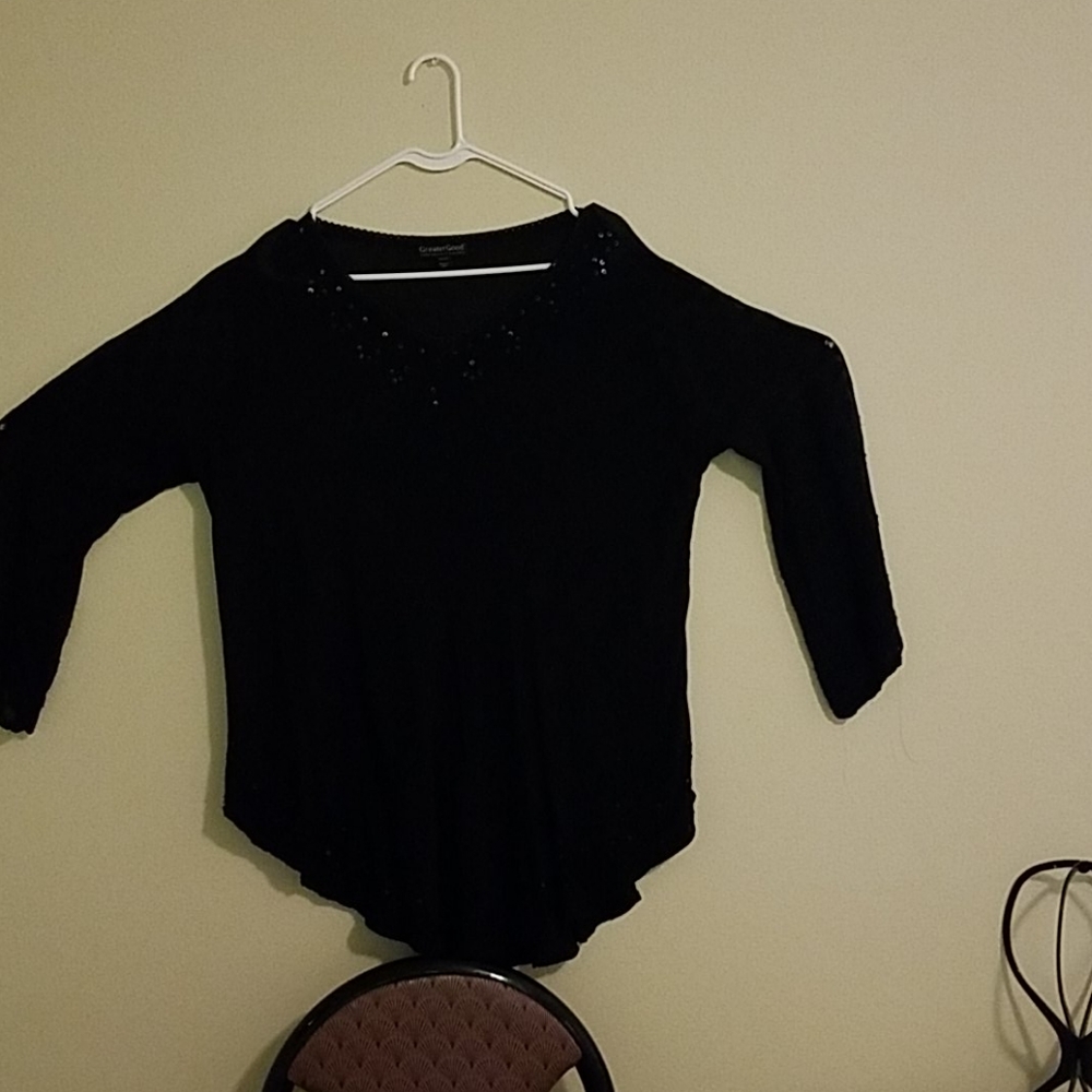 Beautiful black casual ware blouse..
